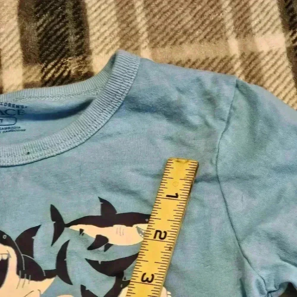 Childrens Place 5t blue 100% cotton shark shirt - Picture 6 of 9